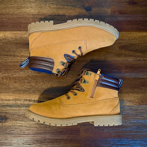 Nautica Bowenswarf Casual High Unisex Kids Youth - Size 4Y - Timberland Style - Picture 1 of 4